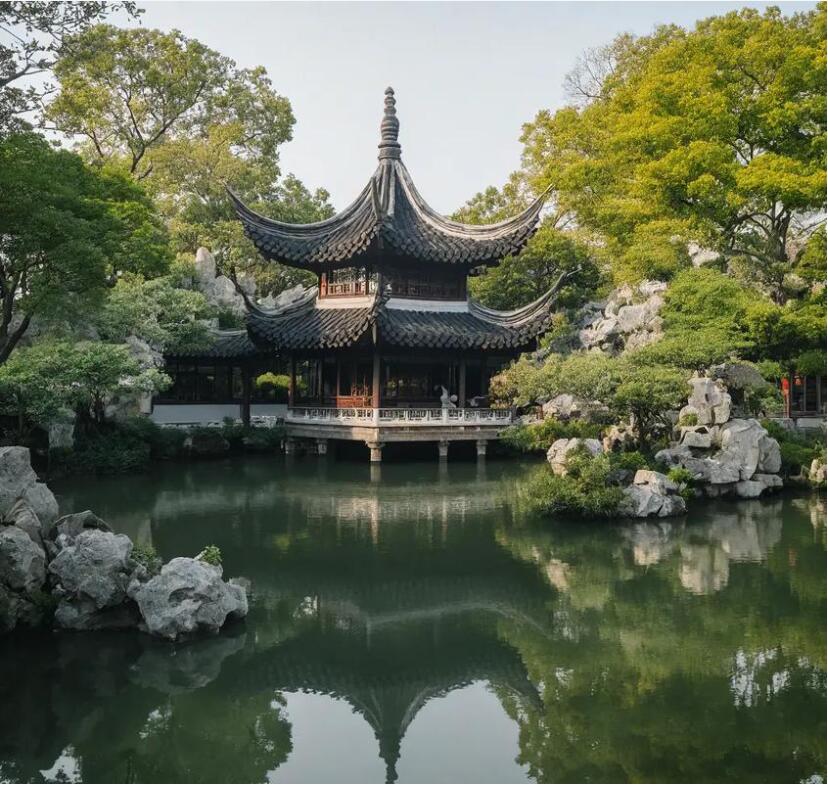 重庆盼山餐饮有限公司